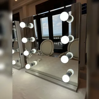 Hollywood vanity mirror