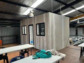 Drywall partitions & ceilings