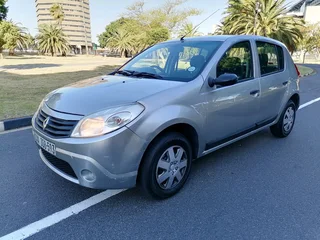 2011 Renault Sandero 1.6i 5speed Manual