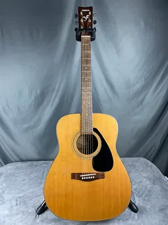 Guitar Yamaha