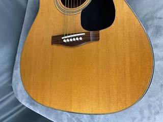Guitar Yamaha