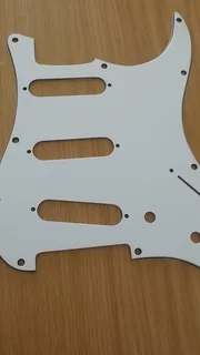 Fender vintage Strat Pickguard