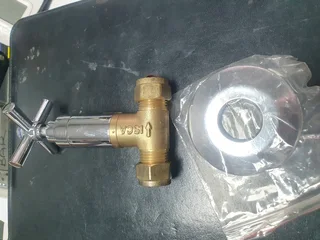 Isca Lerato U/T Stop Tap 15mm (x4) R400.00