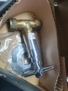 Isca Lerato U/T Stop Tap 15mm (x4) R400.00