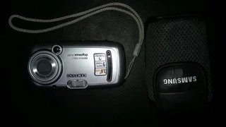 Samsung digital 4MP camera