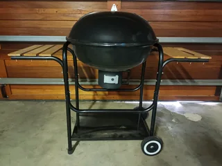 Bush Baby trolley kettle braai