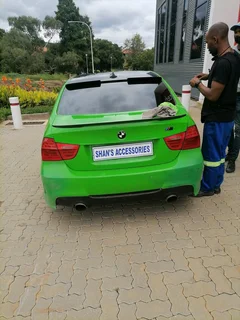 E90 Boot spoilers M Performance