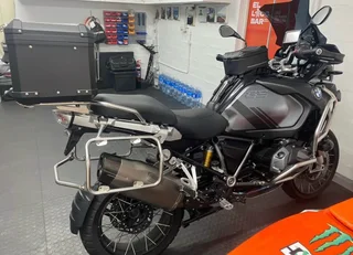 BMW 1250 GSA TRIPLE BLACK