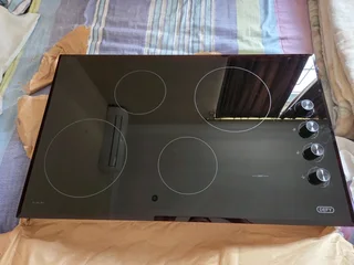 Defy Gemini 82cm 4 Plate Ceramic Hobb.. Normally R7500..save R3500