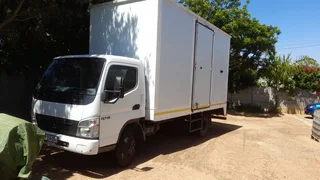 Mitsubishi Fuso FE7-115 Furniture Removal Truck