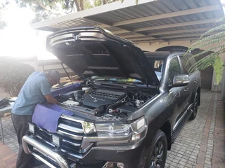 Toyota Land Cruiser 200 VXR dual battery system