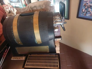 Wine or beer dispenser