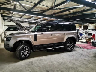 New Land Rover Defender dual battery system