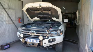 Land cruiser 200 dual battery system