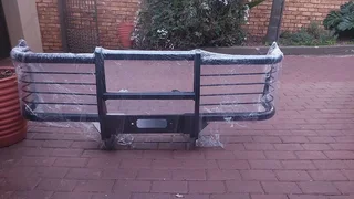 Defender bullbar (brand new)