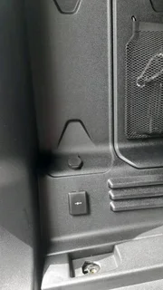 New Land Rover Defender 110 dual battery system