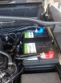 TOYOTA HILUX DUAL BATTERY SYSTEM