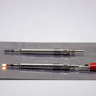 BMW 320D E90 Glow Plugs x 2