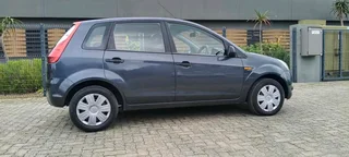 2012 Ford Figo Full Books Ambiente