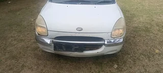 2000 Daihatsu Sirion