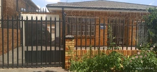 Bellevue East Investors House For Sale