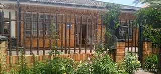 Bellevue East Investors House For Sale