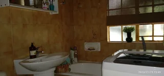 Free Standing Villa in Bellevue East