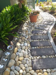 Stone and Bark has a quality range of Pavers and Cobbles to choose from -Call 021-5552782