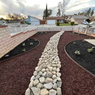 Tons of Fresh Bark Mulch now available from Stone and Bark, collection or delivery. Call 021-5552782