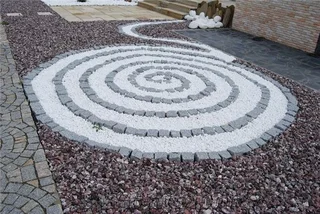 White Marble Chip available from Stone and Bark, come and get your stock, Call 021-5552782