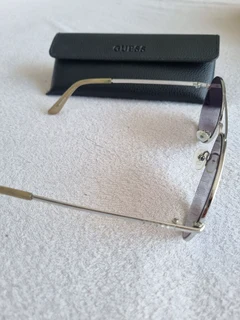 Original Guess Sunglasses in excellent condition