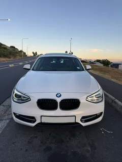 2013 BMW F20 125i Hatchback Sport