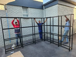 Tropical Fresh Water Fish Tank Setup