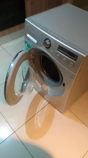 LG 8KG AUTO WASHING MACHINE new condition!! Model F1481TD5