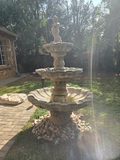 Tiered water fountain