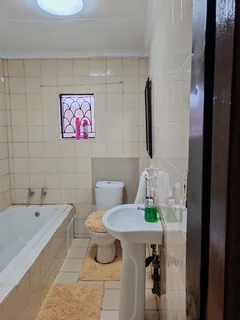 Fully furnished Bachelor for rent