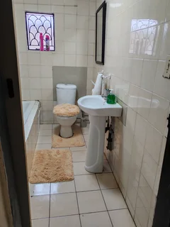 Fully furnished Bachelor for rent