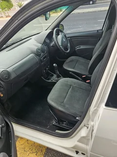 Nissan np200 1.6 2019 a/c