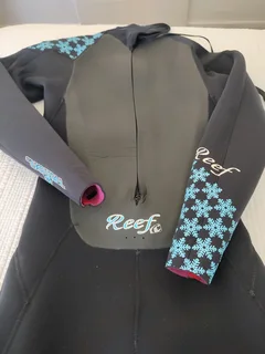 Reef ladies wetsuit (used twice)