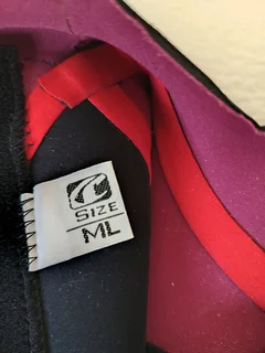 Reef ladies wetsuit (used twice)