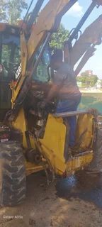 Diesel trucks and yellow machines mechanic available