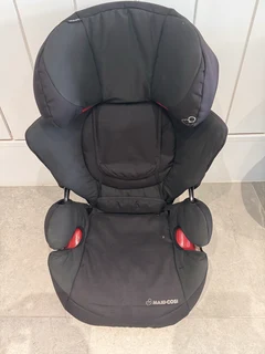 Maxi Cosi car seat