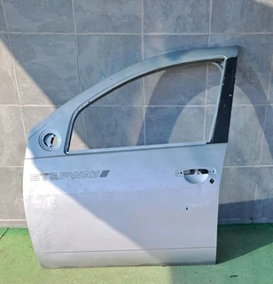 Renault sandero left front door