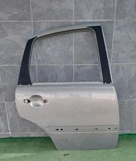 Citroen c3 right rear door