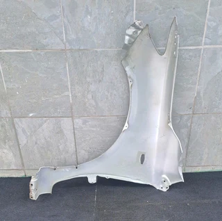 Toyota corolla professional right front fender