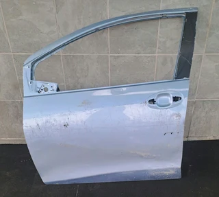 Toyota yaris left front door