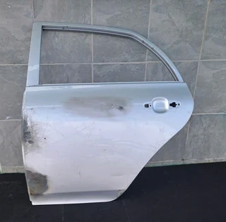 Toyota corolla professional left rear door