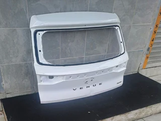 Hyundai venue face-lift tailgate