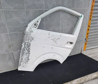 Toyota quantum left door