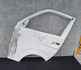 Toyota quantum left door